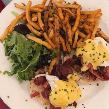 CAFÉ LULUc - Eggs Benedict ($15) - French Near Me - Brooklyn, New York CAFÉ LULUc - Eggs Benedict ($15) - French Near Me - Brooklyn, New York