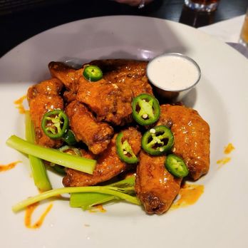 Eddie's - Edmond - Dirty Wings - Cocktail Bars Near Me - Edmond, Oklahoma