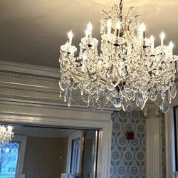 Lounsbury House - Glitterati