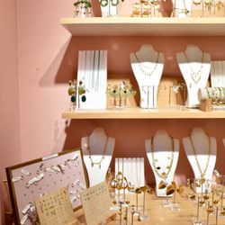 Mars'o et Inès - A l'intérieur de la boutique Marceau & Inès, située au 13 rue Haureau, 72000 Le Mans