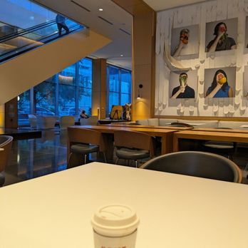 Marriott Marquis Chicago - Lobby vibes - Hotels Near Me - Chicago, Illinois