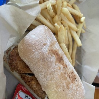 green Restaurant - Wendys Pickle Burger - Vegan Near Me - Phoenix, Arizona green Restaurant - Wendys Pickle Burger - Vegan Near Me - Phoenix, Arizona