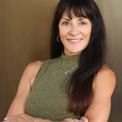 Annie Dube - Miller Real Estate