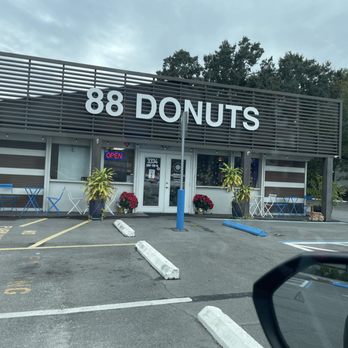 88 Donuts Bakery Cafe - Bakeries Near Me - Orlando, Florida 88 Donuts Bakery Cafe - Bakeries Near Me - Orlando, Florida