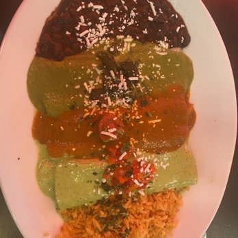 Cha Cha's Latin Kitchen - Bars Near Me - Brea, California
