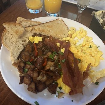 1886 Brewing - American Classic Breakfast - Brewpubs Near Me - Orange, California