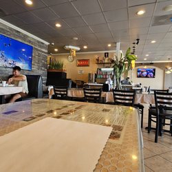 Khởi Hưng Restaurant - Dining room