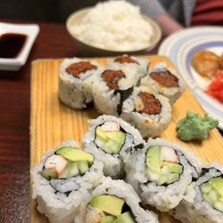 Kotobuki - Spicy Tuna roll and California roll