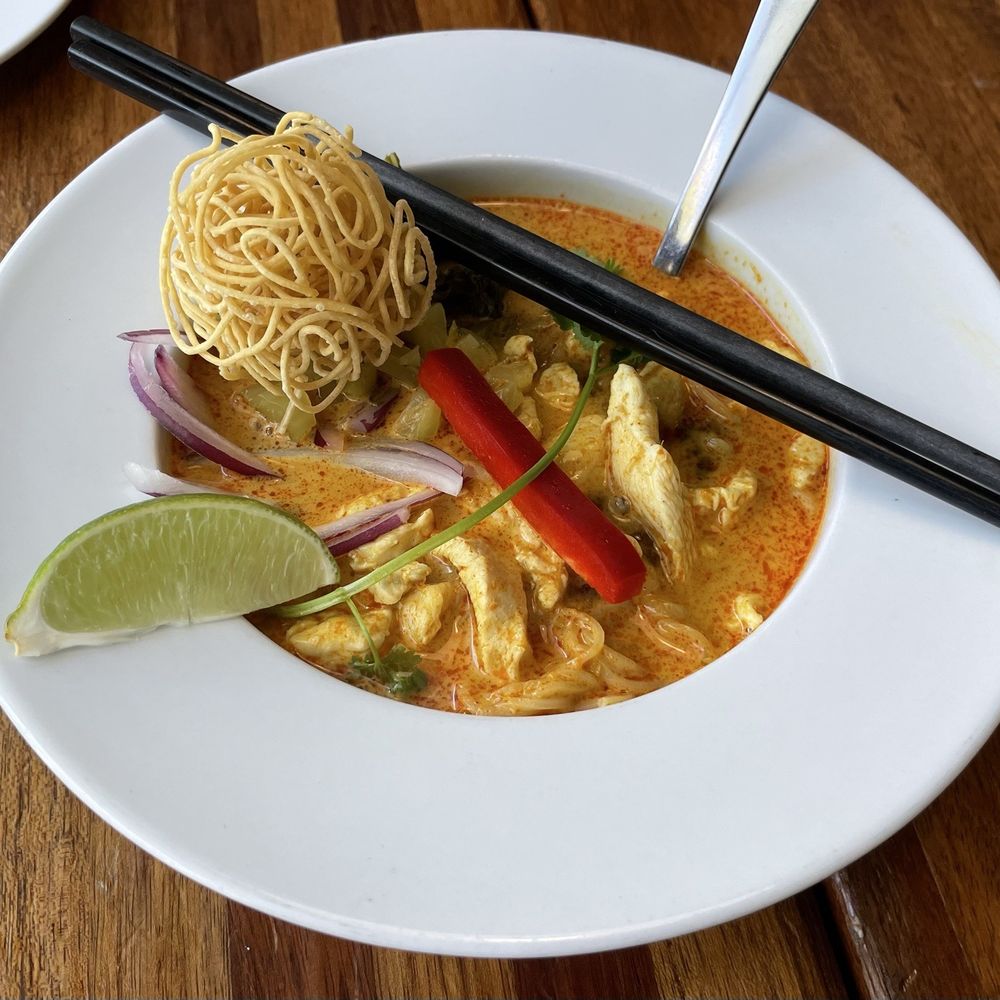 Summer Summer Thai Eatery - LS Kao Soi Curry Noodle - Thai Near Me - Emeryville, California Summer Summer Thai Eatery - LS Kao Soi Curry Noodle - Thai Near Me - Emeryville, California