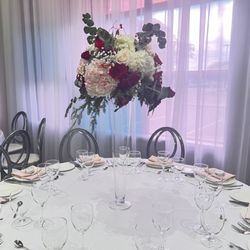 Classy Flowers - Table wedding centrepiece