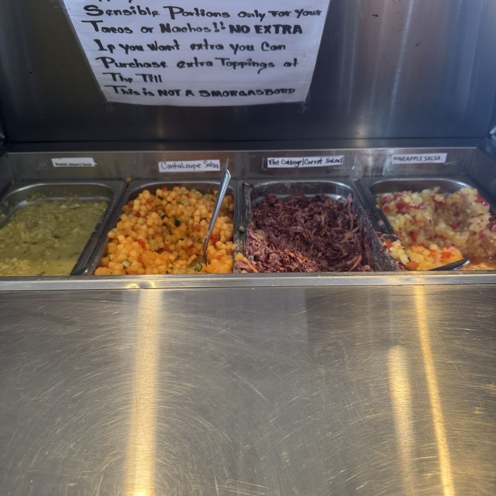Desert Hills Ranch - topping bar - Farmers Market Near Me - Cache Creek, British Columbia Desert Hills Ranch - topping bar - Farmers Market Near Me - Cache Creek, British Columbia