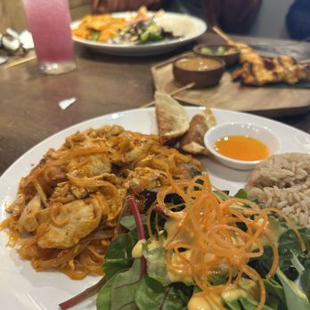 O-R THAI - Pad Thai Chicken - Thai Near Me - Agoura Hills, California O-R THAI - Pad Thai Chicken - Thai Near Me - Agoura Hills, California