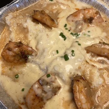 Mom's Kitchen & Bar - Shrimp and Shrimp & Cheesy Grits - Bars Near Me - Astoria, New York Mom's Kitchen & Bar - Shrimp and Shrimp & Cheesy Grits - Bars Near Me - Astoria, New York