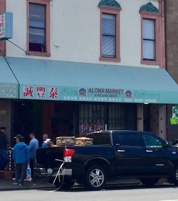 Aloha Market by null