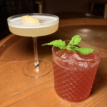 L’appart - So Flute & Blackberry Mint Julep - French Near Me - Los Angeles, California L’appart - So Flute & Blackberry Mint Julep - French Near Me - Los Angeles, California