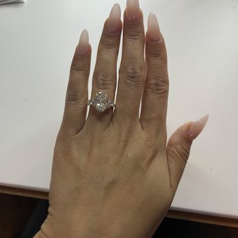 Hoan Anh Jewelry - Jewelry Near Me - Westminster, California Hoan Anh Jewelry - Jewelry Near Me - Westminster, California