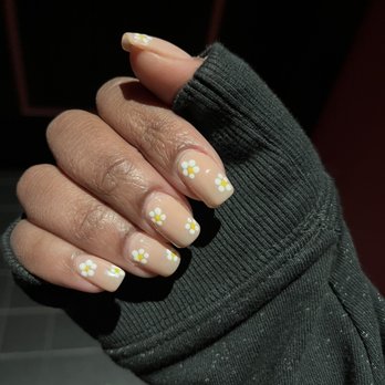 J & W Nails - Waxing Near Me - Oak Park, Illinois J & W Nails - Waxing Near Me - Oak Park, Illinois