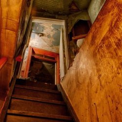 Captive Escape Rooms