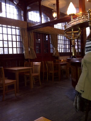The Effra Hall Tavern by null