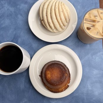 Café Tondo - Pan de Elote and Concha with Iced Latte and Cafe de Olla - Cafes Near Me - Los Angeles, California