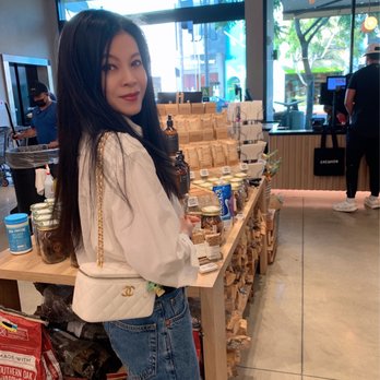 Erewhon - Love it here - Grocery Near Me - Beverly Hills, California