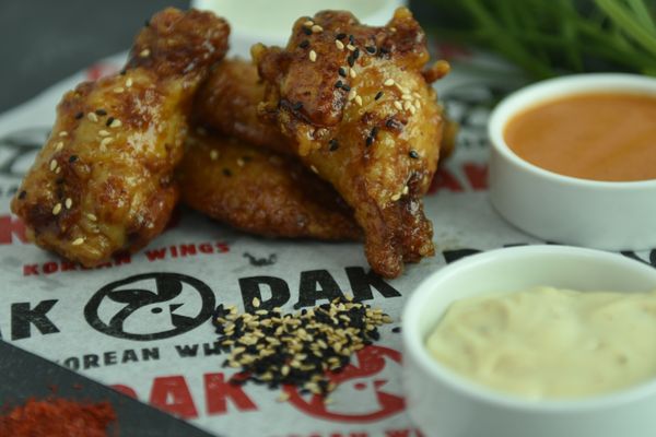 Dak Dak Wings by null