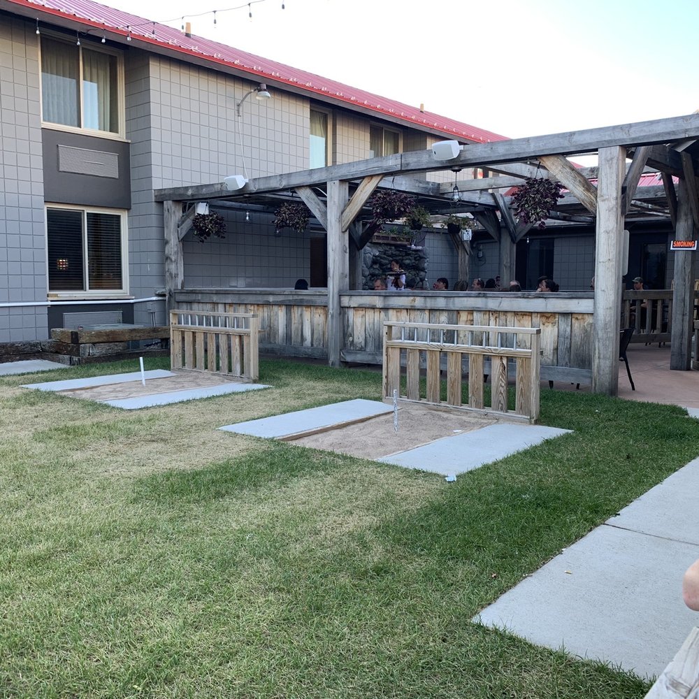 The Mad Apple Burger & Billiard - Outside seating - Burgers Near Me - Appleton, Wisconsin The Mad Apple Burger & Billiard - Outside seating - Burgers Near Me - Appleton, Wisconsin