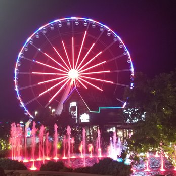 The Island - Super wheel and fountain - Amusement Parks Near Me - Pigeon Forge, Tennessee The Island - Super wheel and fountain - Amusement Parks Near Me - Pigeon Forge, Tennessee