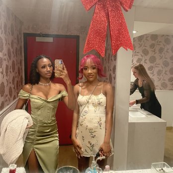 Killjoy - cute bathroom - Cocktail Bars Near Me - Raleigh, North Carolina
