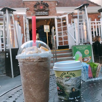 Urth Caffé-Pasadena - Cafes Near Me - Pasadena, California