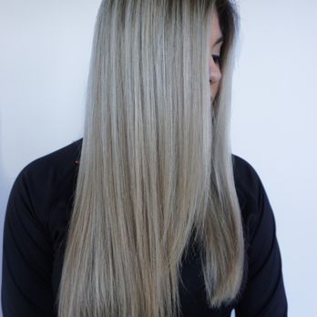 Venus Styles Salon - Baby lights with root smudge - Hair Salons Near Me - Weslaco, Texas Venus Styles Salon - Baby lights with root smudge - Hair Salons Near Me - Weslaco, Texas