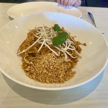 Asian Mint - Pad to  Hot Green Tea Original Pad Thai (Rice Noodle) - Asian Fusion Near Me - Dallas, Texas