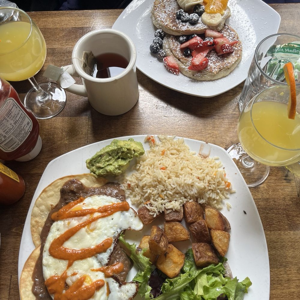 WILD - Huevos ranchers and pancakes - New American Near Me - New York, New York