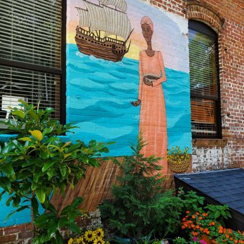 Washington Waterfront Underground Railroad Museum - Mural next to the museum. - Museums Near Me Washington Waterfront Underground Railroad Museum - Mural next to the museum. - Museums Near Me