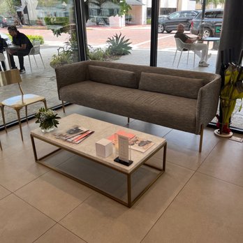 Privé Salon & Spa - Waiting area - Hair Salons Near Me - Winter Park, Florida Privé Salon & Spa - Waiting area - Hair Salons Near Me - Winter Park, Florida