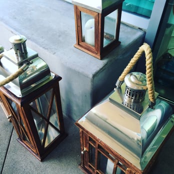 Lighthouse - Decor outdoors - Breakfast & Brunch Near Me - Newport Beach, California