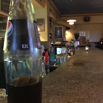 Hells Kitchen - View of the bar - Pubs Near Me - Oslo, 03