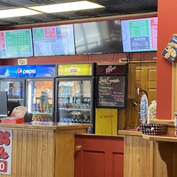 Marco's Pizza and Subs - Order at the counter, eat in or takeout.