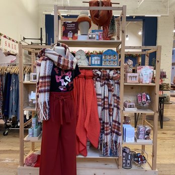 Anthropologie - Holiday 2021 - Women's Clothing Near Me - Santa Barbara, California