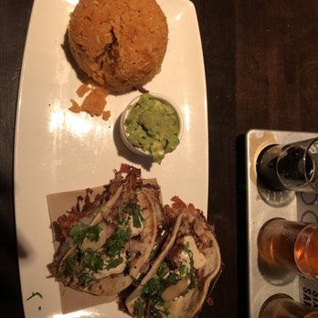 Yard House - Vampire Taco (Featured) - New American Near Me - Honolulu, Hawaii