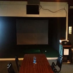 Bogeys At Rocky Lakes - Golf Simulator and Winter Leagues.