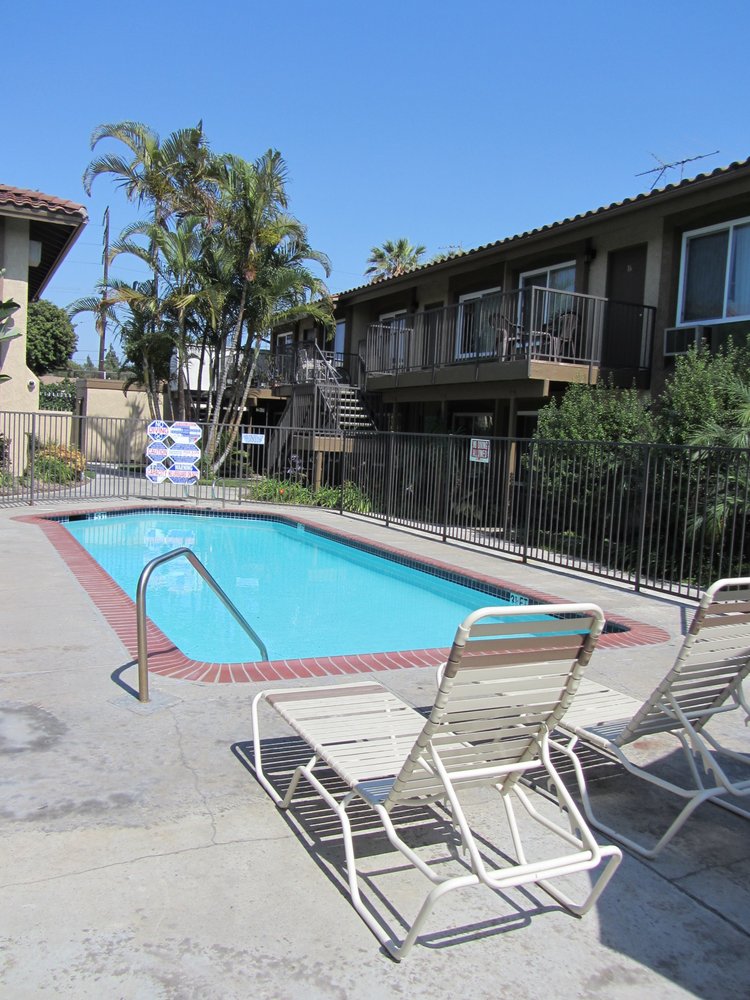 FULLERTON GARDEN APARTMENTS Updated June 2024 2308 W Orangethorpe