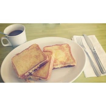 Sunnyside Grill - French toast and bottomless coffee - Breakfast & Brunch Near Me - Burlington, Ontario Sunnyside Grill - French toast and bottomless coffee - Breakfast & Brunch Near Me - Burlington, Ontario