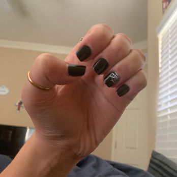Lavish Nails & Spa - Nail Salons Near Me - Orlando, Florida