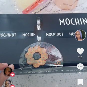 Mochinut Berkeley - Raspberry & Peach Lemonades - Bubble Tea Near Me - Berkeley, California