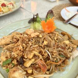 Dolci Thai Bistro - Phad Thai
