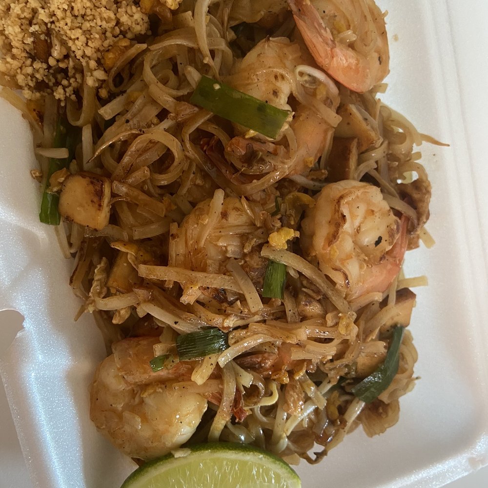 Shrimp pad thai Shrimp pad thai