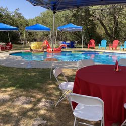Texas Party Rental - Tables, chairs and tablecloth