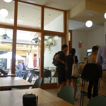 Le Comidare - Inside - Breakfast & Brunch Near Me - Donostia, SS