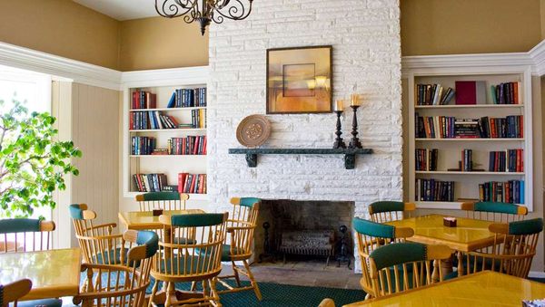 Alpine Inn by null